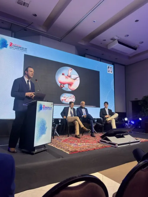 Experiência do CEANNE e do CNNA ganha destaque em congresso nacional de cirurgia da base do crânio